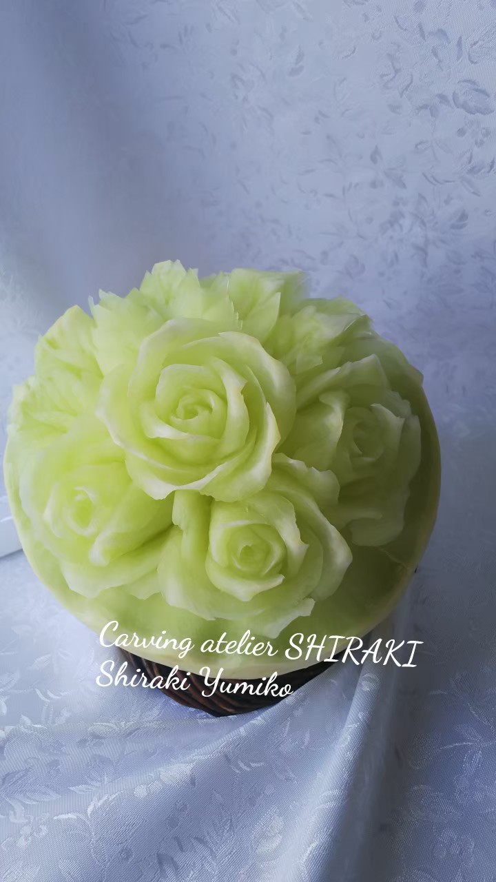 メロン  プレゼント  薔薇  母の日  フルーツカービング 16,000円