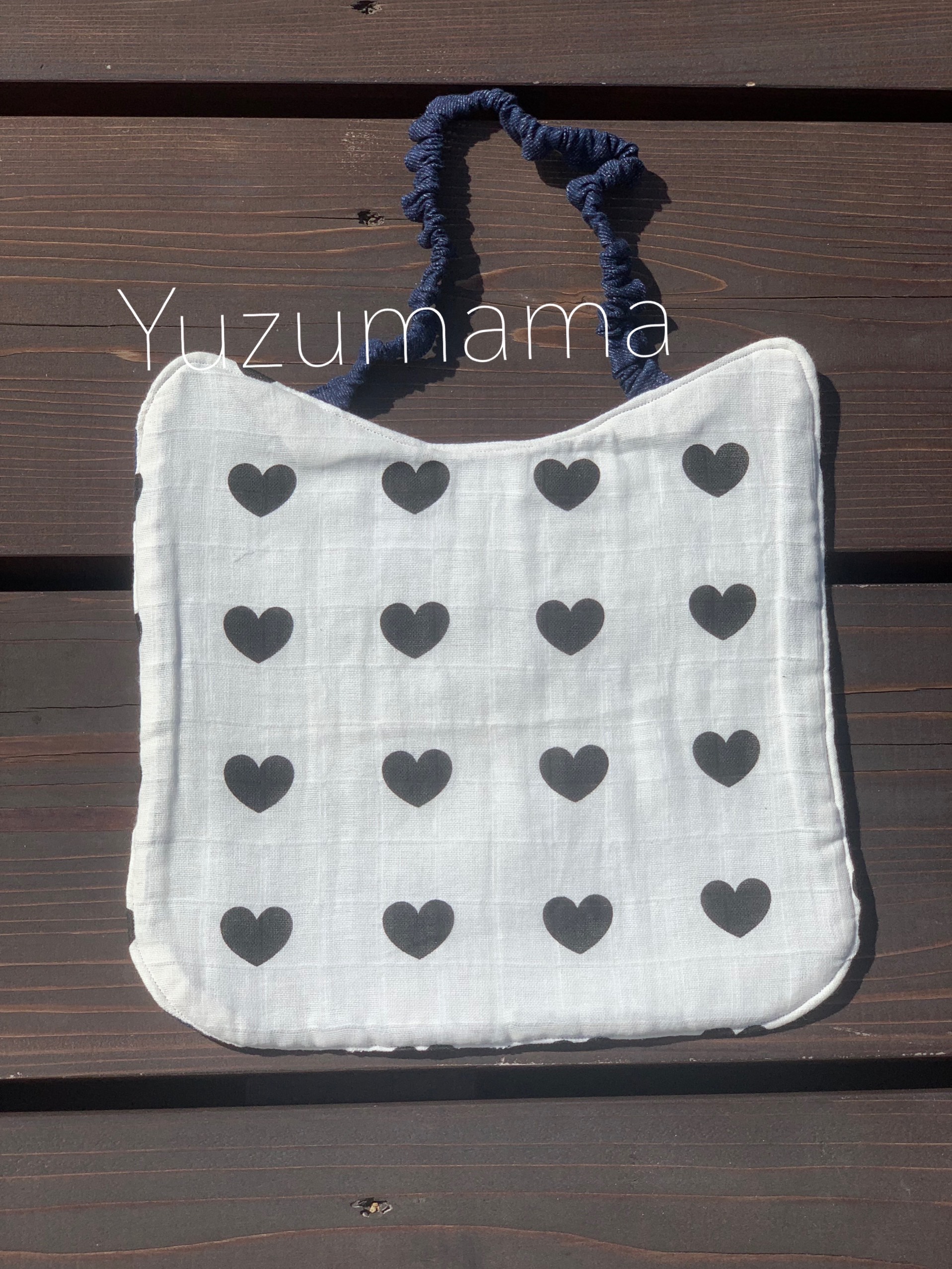 ハンドメイドスタイ　よだれカバー　胸元カバー　くま ハンドメイドスタイ よだれカバー 胸元カバー くま - メルカリ