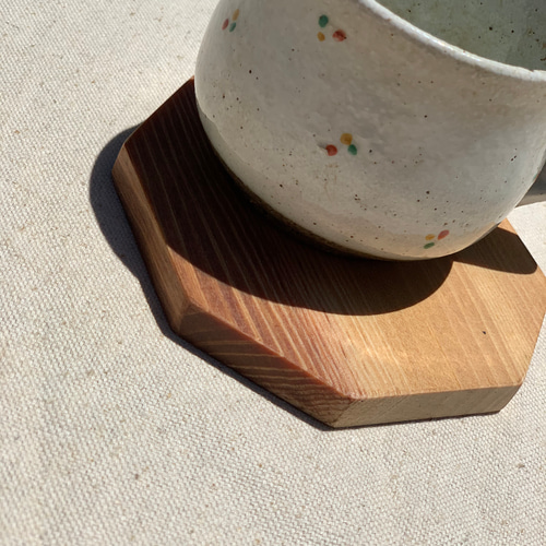 木の皿 肥松(コエマツ) 幅21cm 高9.4cm 足付 手作り 木製 超銘木 高級木材肥松（こえまつ）コースター 木製 木 小皿 コエ松 貴重