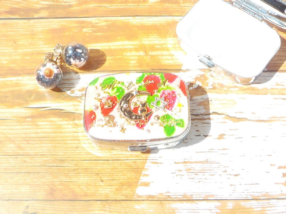 “ Creema Limited”草莓草莓粉紅色Otsukimi貓藥盒（帶鏡子） 第2張的照片