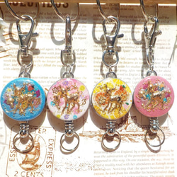 “Creema Limited”多彩♬ Bambi Resin Reel Keychain 第3張的照片