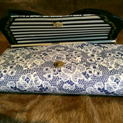 〈nuwaz〉レース柄 リボン clutch bag 2枚目の画像