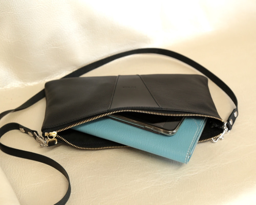 オーダー品　財布　ポーチ sisaku シサク 栃木レザー 財布ポーチ Wallech S ウォレットポーチ 本