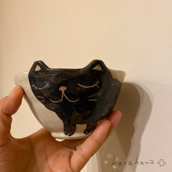 《受注制作》ねこ耳付き白いご飯お茶碗●黒猫● 人気・おすすめ｜省スペース設計・旅行向けにおすすめ お得商品 プライバシー配送 期間限定入荷