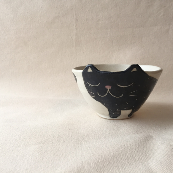 《受注制作》ねこ耳付き白いご飯お茶碗●黒猫● 人気・おすすめ｜省スペース設計・旅行向けにおすすめ お得商品 プライバシー配送 期間限定入荷