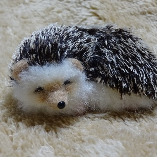 羊毛フェルト ハリネズミ