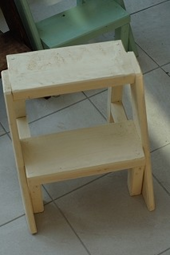 花台 踏み台　子供椅子　プランター台　ステップスツール　アイボリー 3枚目の画像