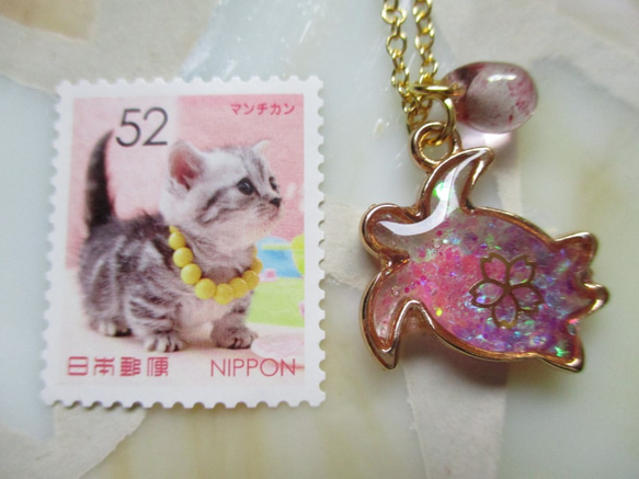 ◇1725 桜花・小さな小さな、ホヌの１粒ネックレス 4枚目の画像