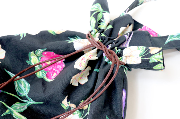 <送料無料> 巾着トートバッグ、ブラックボタニカル　Asahi柄テキスタイル　巾着バッグ 5枚目の画像