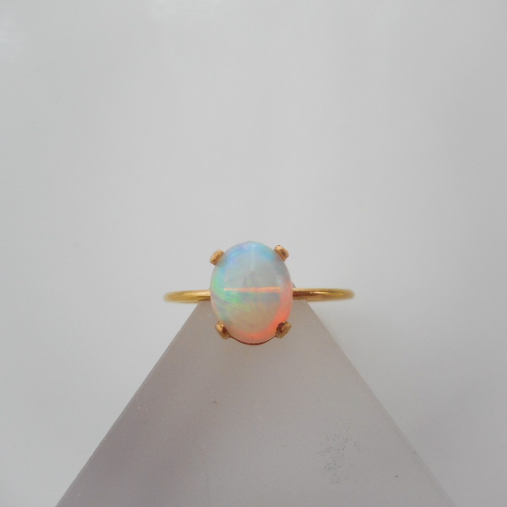 天然石オパール14kgfリング（8×6㎜）