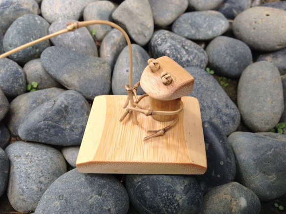 竹細工～カエル（釣り） 立体・オブジェ ひだまり竹工房 Creema