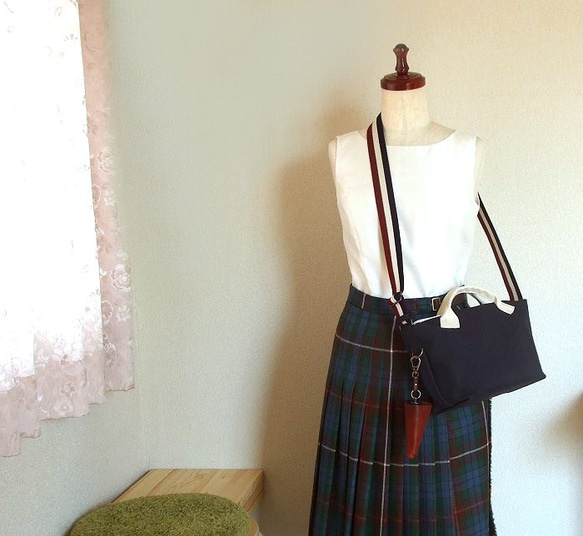 【受注制作】ネイビー 持ち手生成り Unisex 2way small bag 2枚目の画像