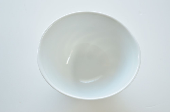 白磁飯碗(波紋） 2枚目の画像