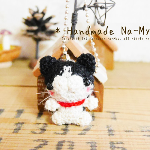 ☆即日発送☆ハチワレ猫ちゃんのあみぐるみ／SS+サイズ（約3.5cm