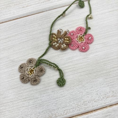 Lunarheavenly | 春の花を集めた小さなブーケのブローチ