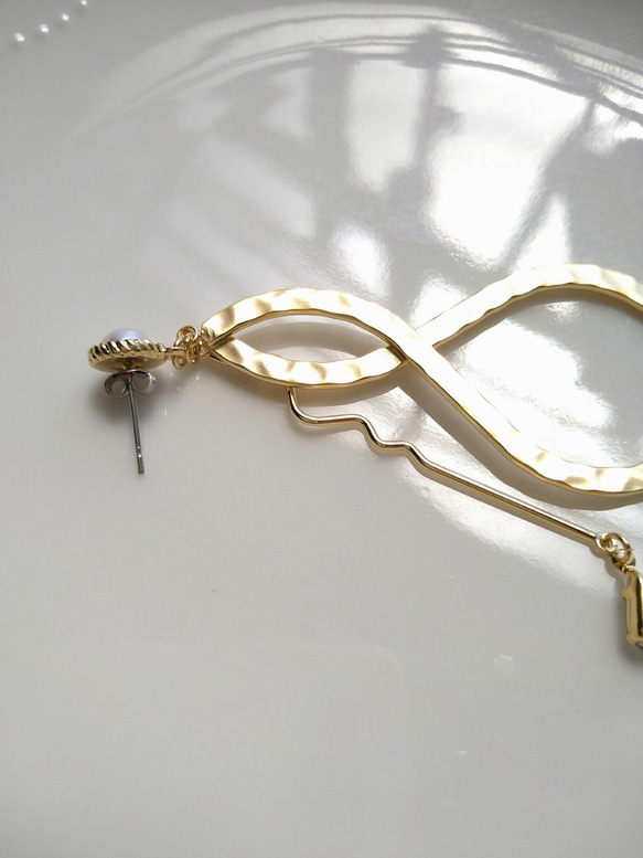 古典長捻耳環（金色） 第5張的照片