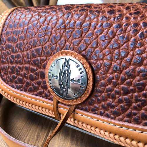 総手縫い) 希少アメリカンバイソンレザー ウォレットショルダー