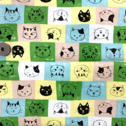 【100×50】ダブルガーゼ　猫ちゃんフェイス柄（グリーン系） 2枚目の画像