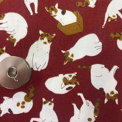 100×50】まったり三毛猫ちゃん柄 オックス生地（ダークレッド） 生地