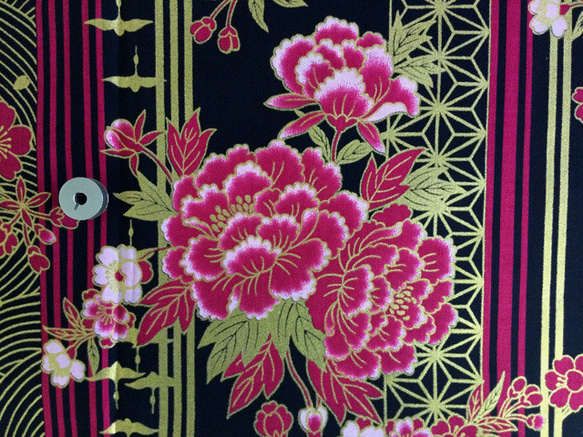 【110×50】和柄　金彩　花ストライプ柄（黒×ピンク） 1枚目の画像