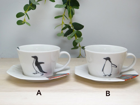 ペンギンカフェオレカップ＆ソーサー（タータンチェック 2枚目の画像