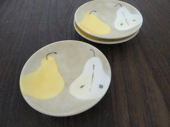 洋なしの豆皿（イエローグレー、アボカドグリーン 4枚目の画像