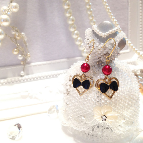 NSKYポンポンピアス(再販不可のものあり)可愛いピアス リボンピアス NSKY様専用ポンポンピアス(再販不可のものあり)可愛いピアス