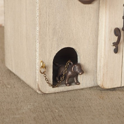 ドングリランプの箱部屋(番犬付き) 2枚目の画像