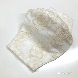 裏側選べる抗菌ガーゼ☆立体マスク　薔薇柄刺繍レース　オフ白色　ポケット付き可能 1枚目の画像