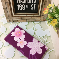 送料込み✨和花柄 紫✕ピンク✨スマート長財布 1枚目の画像