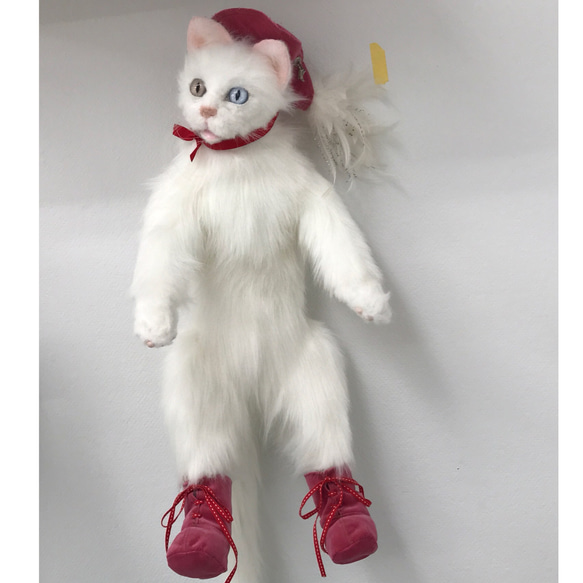 白猫 オッドアイ 「長靴をはいた猫になりたい」ぬいぐるみ 立体