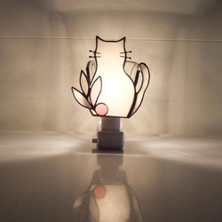 白い猫のおやすみランプ　pink【Creema限定】 3枚目の画像