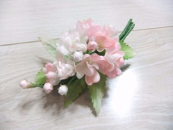 八重桜のコサージュＡ　（blue blue 布花制作部）【Creema限定】 2枚目の画像