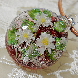 Lampwork Glass Pendant of White Flowers & Snowflakes sra 第3張的照片