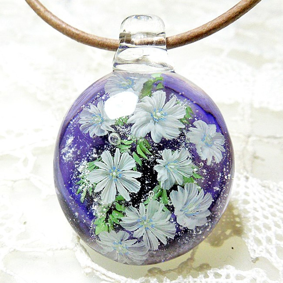 Lampwork Glass Pendant of Anemone & Butterfly, sra 第2張的照片