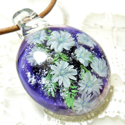 Lampwork Glass Pendant of Anemone & Butterfly, sra 第3張的照片