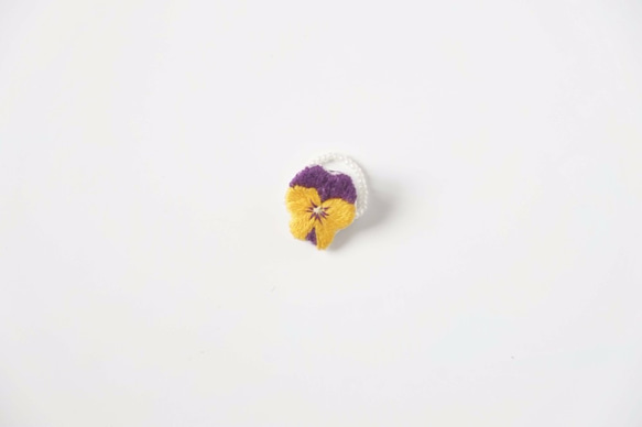 手刺繡 三色堇 戒指 Hand embroidery Pansy Ring 第4張的照片