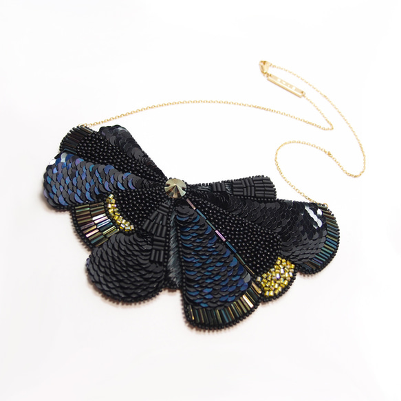 SHAO / Bow Tie Embroidery Necklace / Blue Black 4枚目の画像