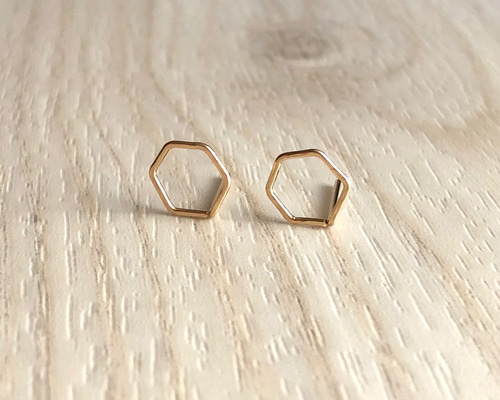 skygray❤️ 14kgfピアス 14KGF最上級レインボームーンストーンのピアス ～Elisa | iichi