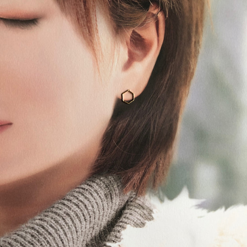 14KGF ☆ simple『六角形』Hexagon スタッドピアス(イヤリング