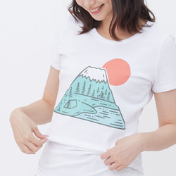 夏の富士山、キャンプに行こう。綿、半袖、女性用Tシャツ 7枚目の画像