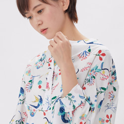 Ivy Henley Cotton Floral Print Long Sleeves Blouse 4枚目の画像