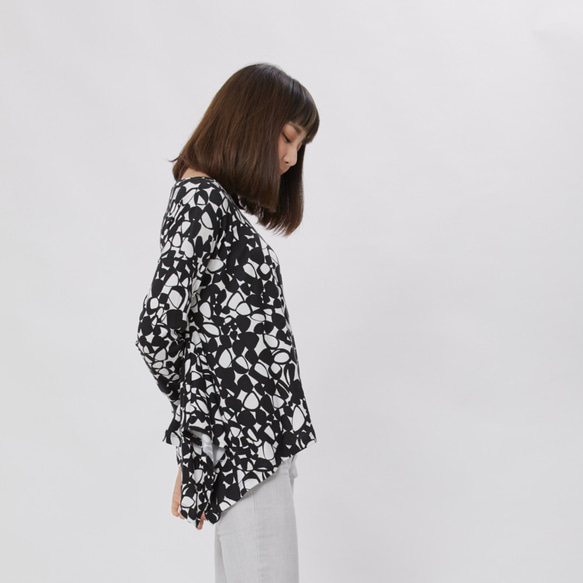 Nina Draped Print Soft Top / Black Stone 6枚目の画像