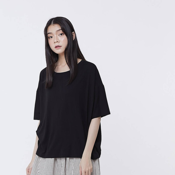 Megan Squared Cut Soft Top/ Black 1枚目の画像