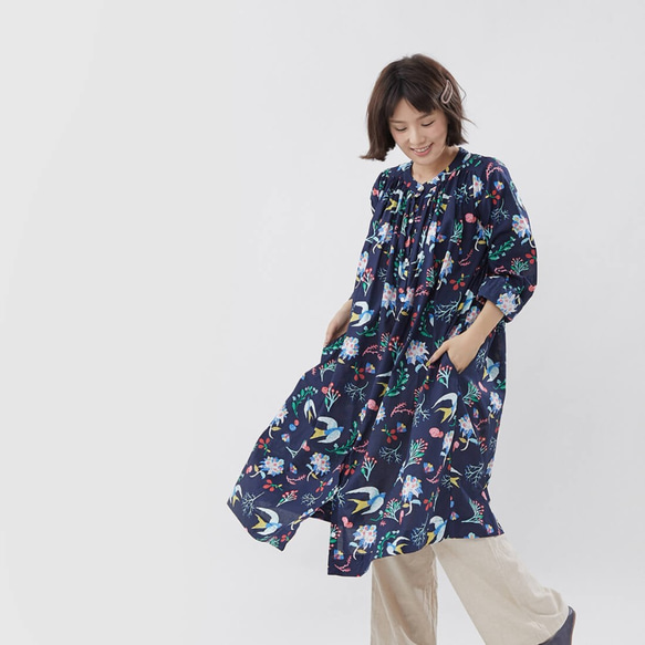 Floral Natural Cotton Print Long Sleeves One-piece/ Navy 6枚目の画像