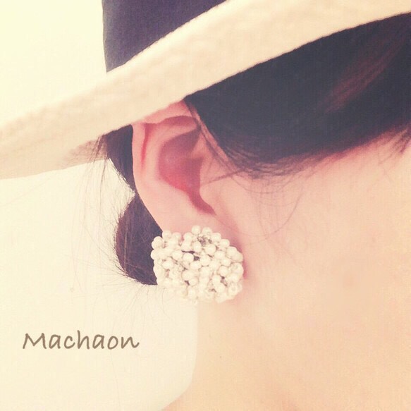 マジックフラワーピアス