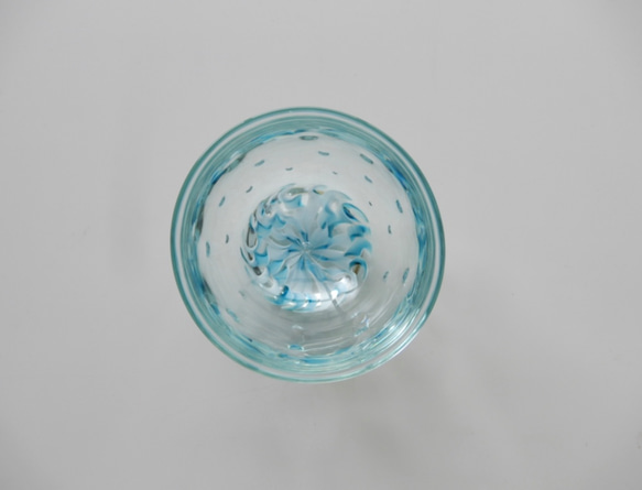 水下花玻璃，淺藍色 第3張的照片