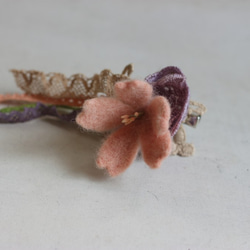 天然植物染めの桜ブローチはヘアクリップとしてもお使いいただけます。 6枚目の画像
