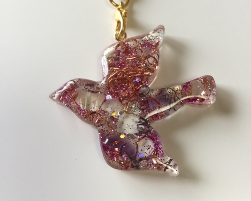 鳥さん✨️オルゴナイトキーホルダー RUKURUKU/レジン/海辺の