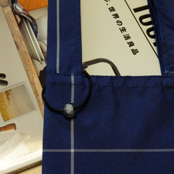 深藍色房間(深藍格紋)。環保飲料袋 早餐袋 隨身萬用袋 第3張的照片